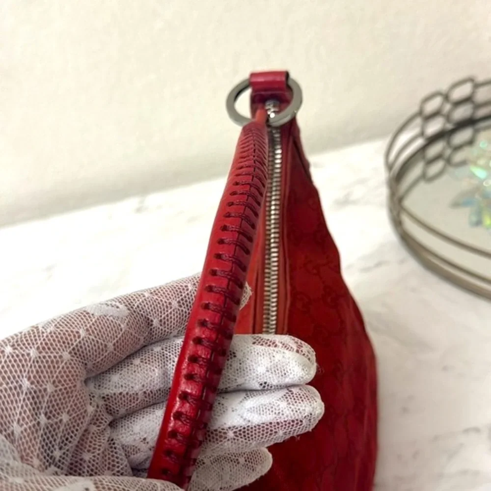 Gucci Red Shoulder Bag - Picture 11 of 16